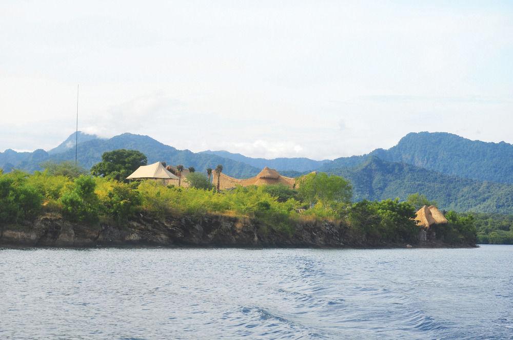 Menjangan Dynasty Resort Pemuteran Exterior foto